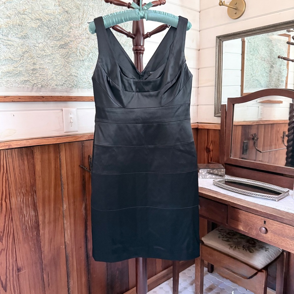 White House‎ Black Market Sheath Dress Womens 8 Black Satin Banded V-Neck